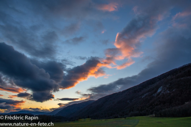 Soir d'hiver au pied du Jura